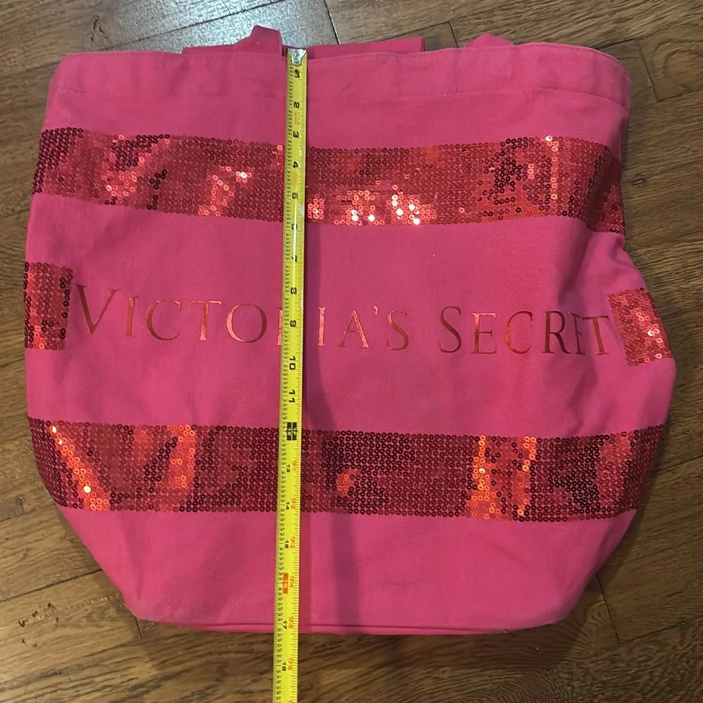 Victoria’s Secret Pink Sparkly Tote, Super Cute and Great Condition!